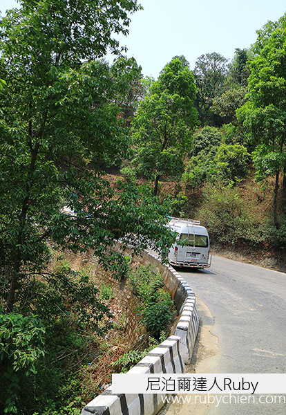 聯繫加德滿都與波卡拉的highway